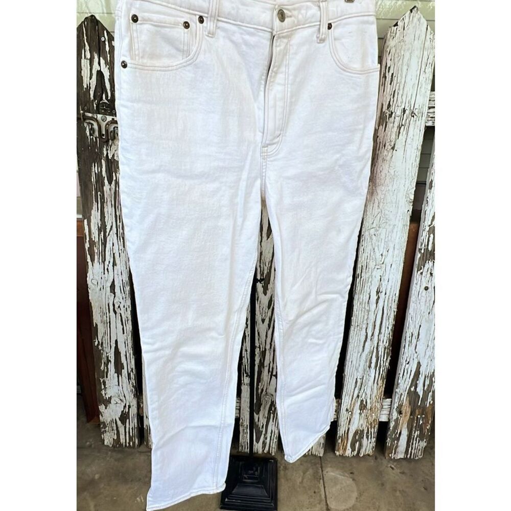 Abercrombie & Fitch 90’s Straight Ultra High Rise Ecru White Size 31/12R - Picture 2 of 6